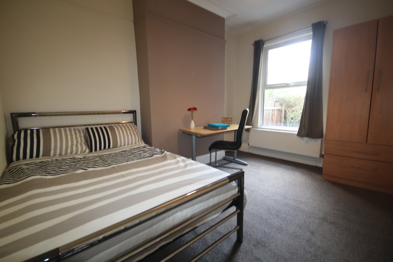Bedroom 1 at 10 Wadbrough Road
